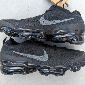 Nike Black and Gray Women's Sneakers